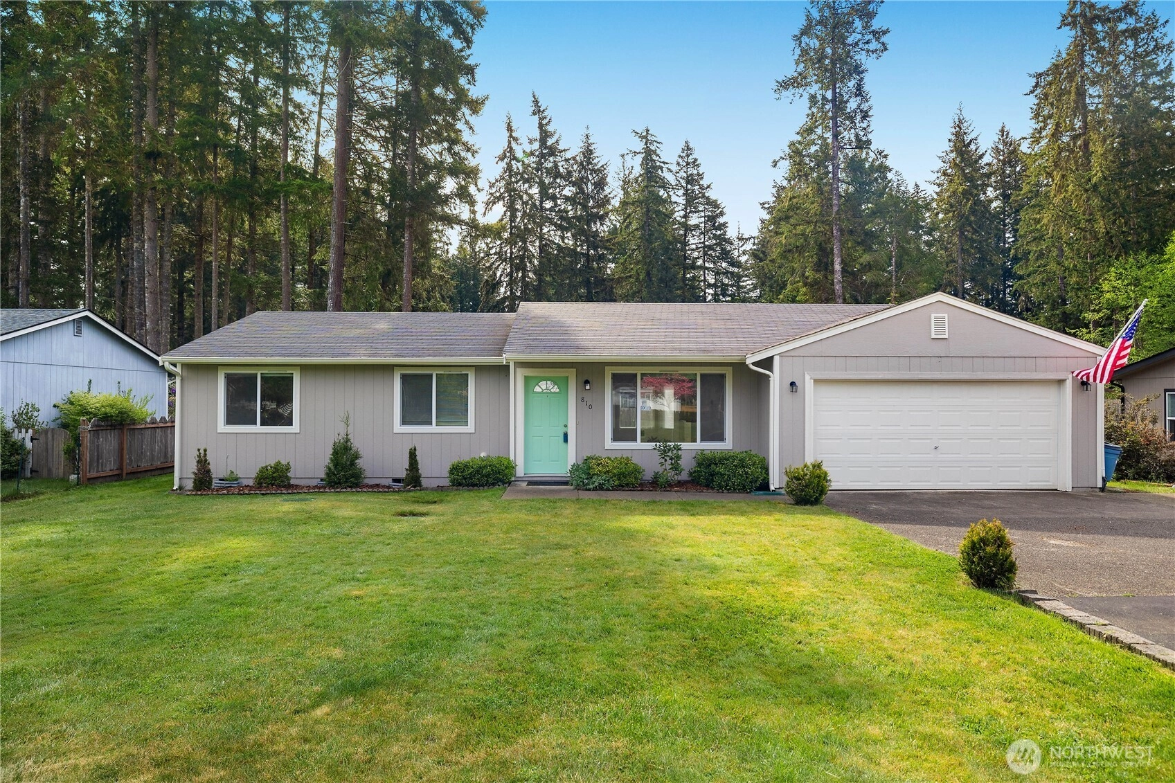 810 E Lakeshore Dr W Shelton WA 98584