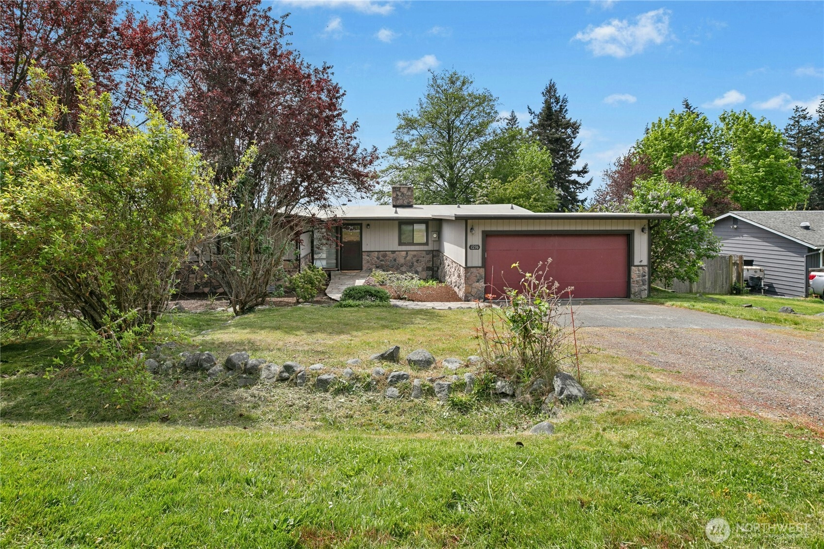 1236 Crescent Dr Oak Harbor WA 98277
