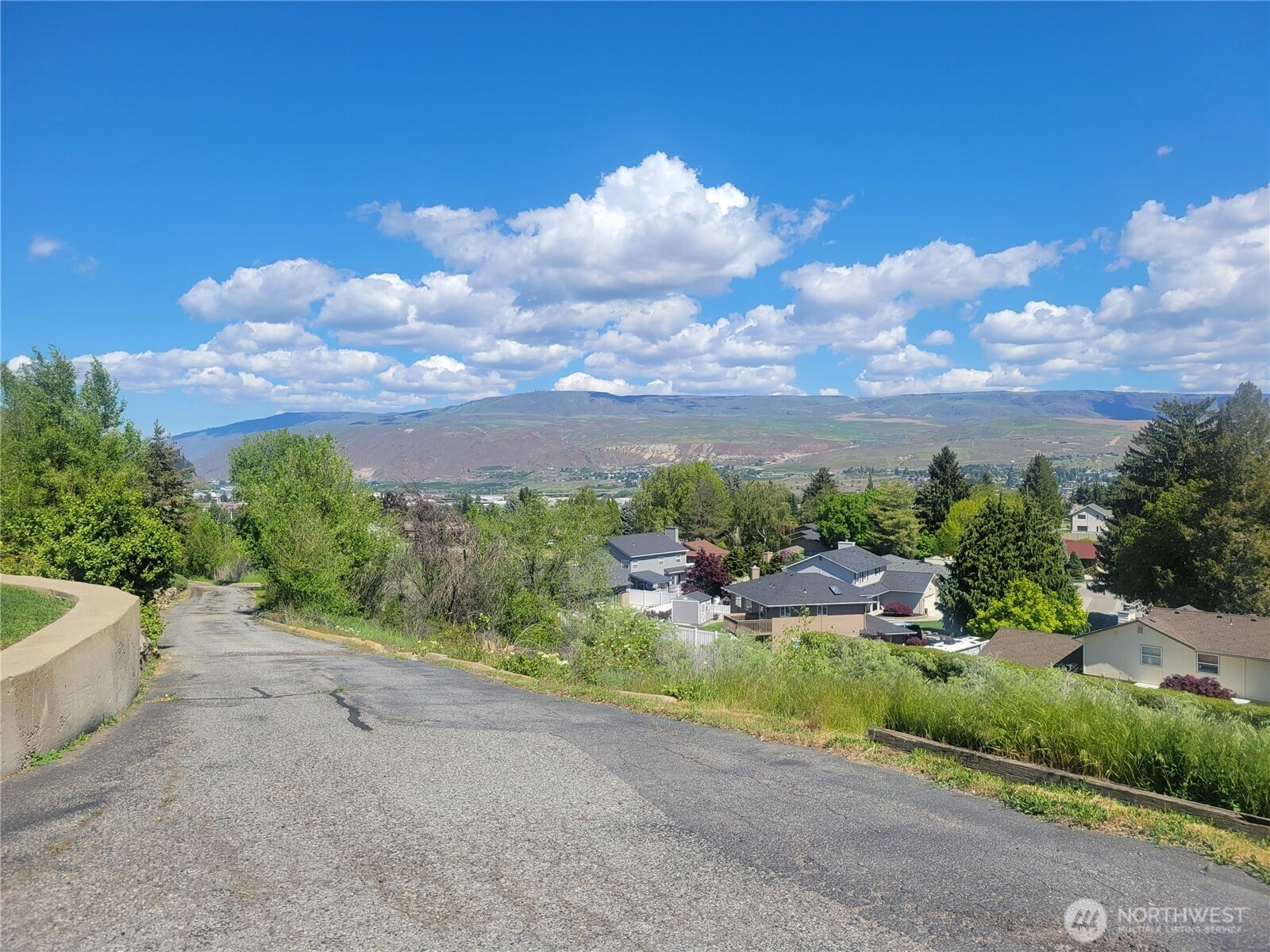 1823 North Rd Unit  Wenatchee WA 98801