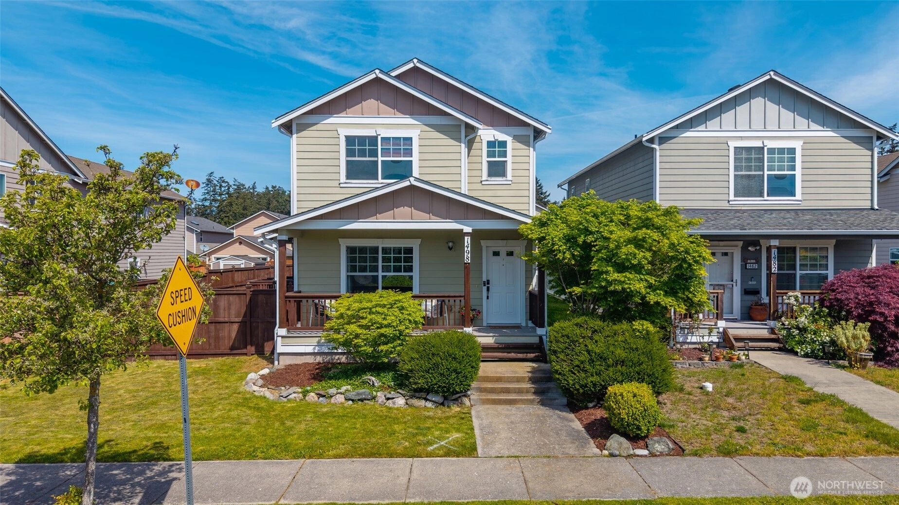 1498 NW 5th Ave Unit  Oak Harbor WA 98277