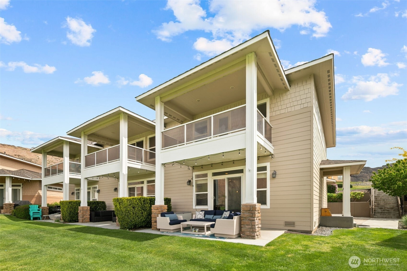 23063 Sunserra Loop NW Quincy WA 98848