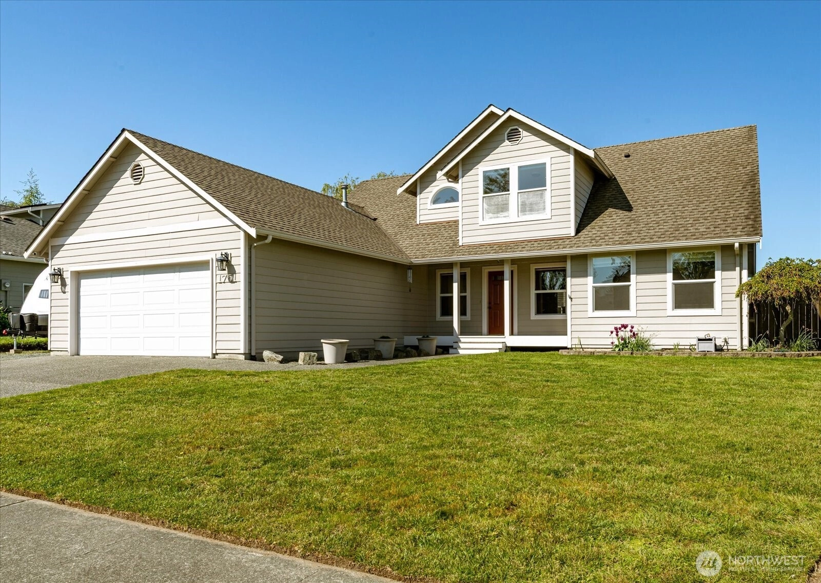 1751 SW Rock Rose Dr Unit  Oak Harbor WA 98277