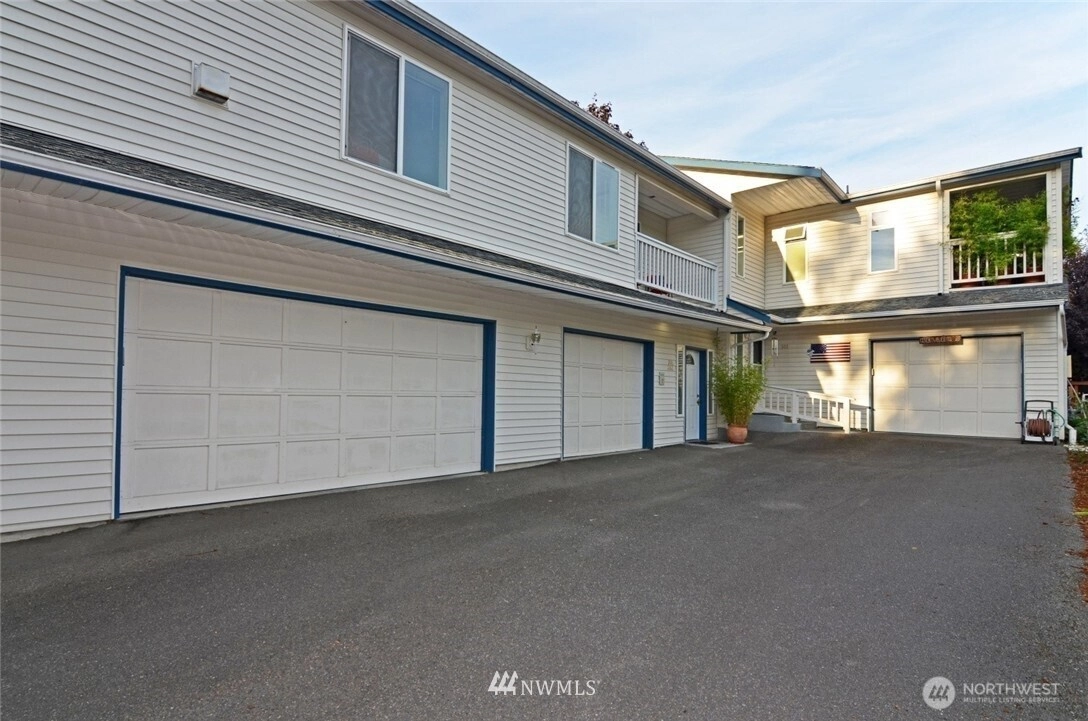 14522 31st Ave NE Unit 202 Unit 202 Shoreline WA 98155