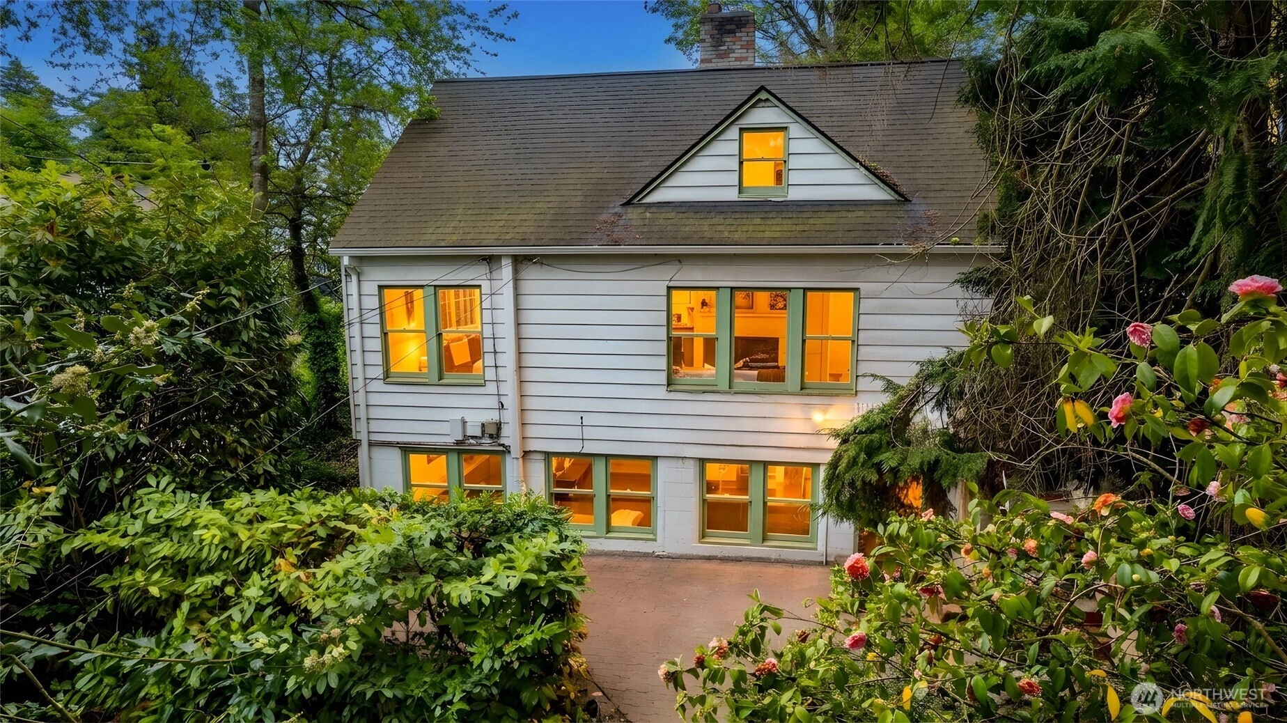 3915 S Brandon St Seattle WA 98118