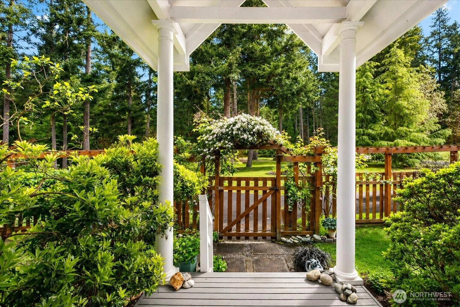 5427 Bayview Rd Langley WA 98260