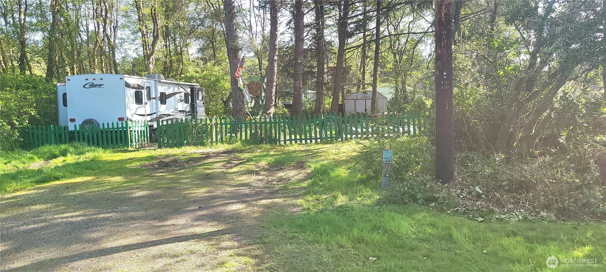 21 N Lakeside Dr N Unit  Copalis Beach WA 98535