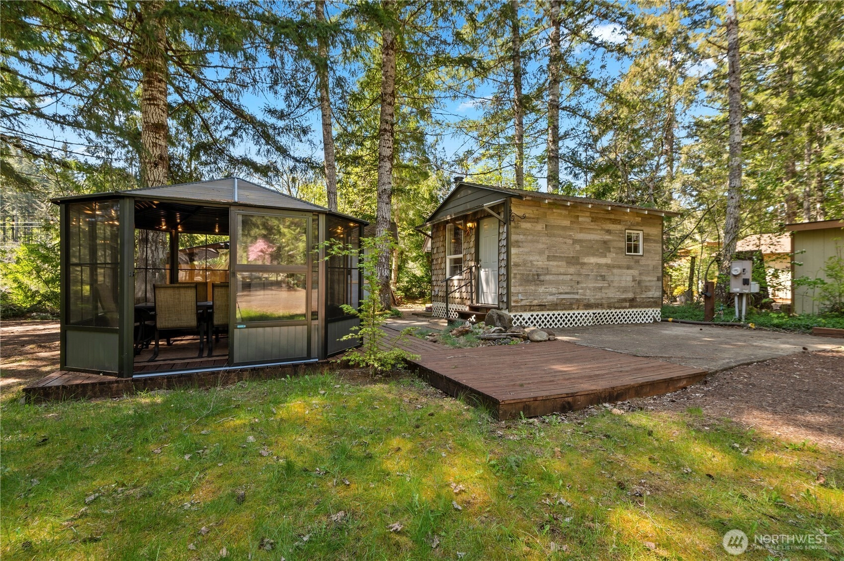 211 N Mount Christie Dr Hoodsport WA 98548
