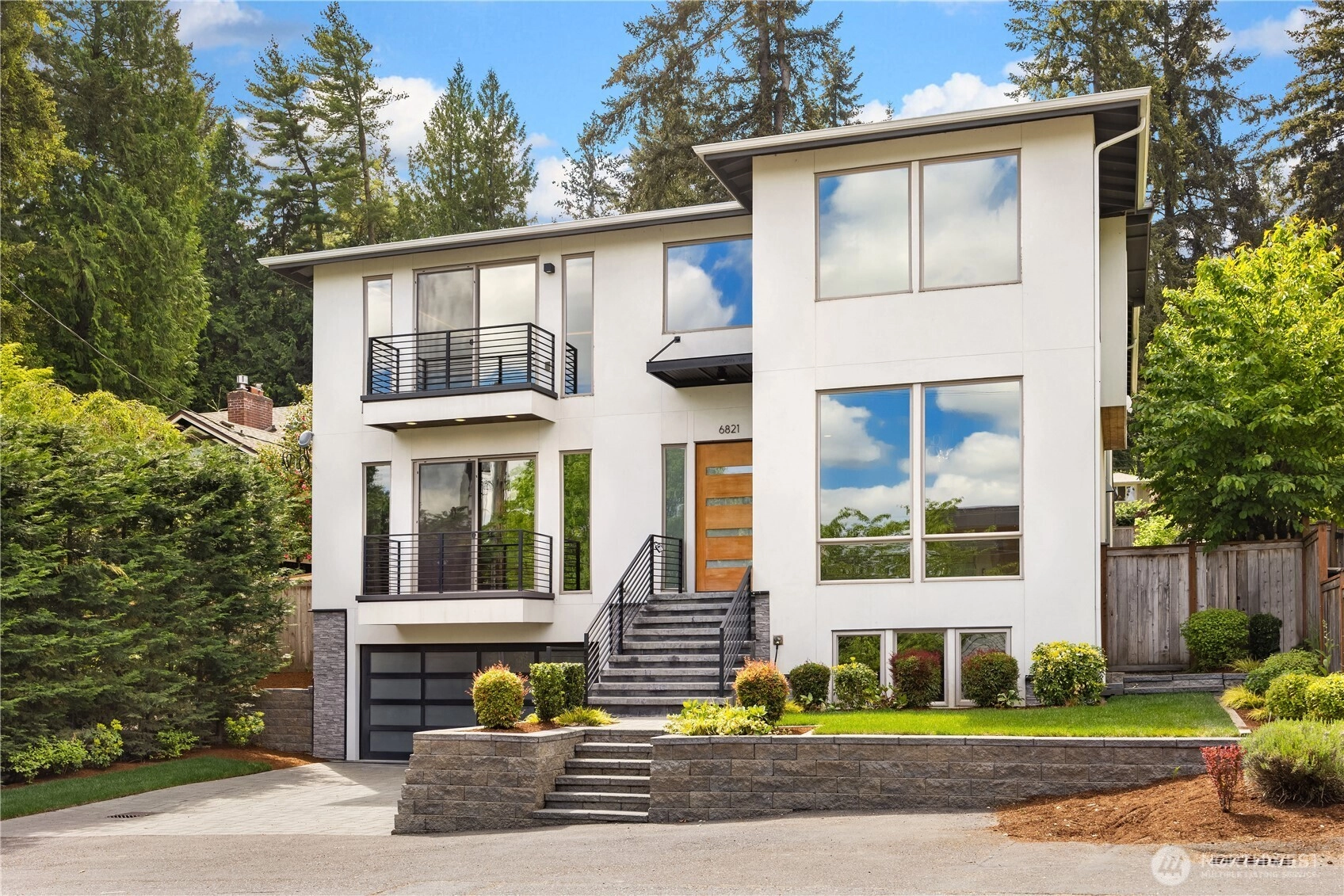 6821 96th Ave SE Unit  Mercer Island WA 98040