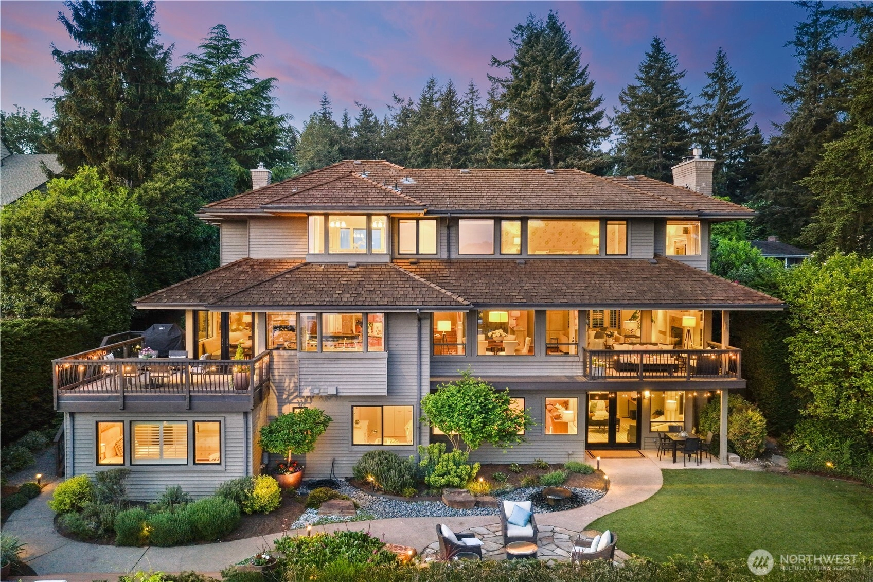 8297 SE 82nd St Unit  Mercer Island WA 98040