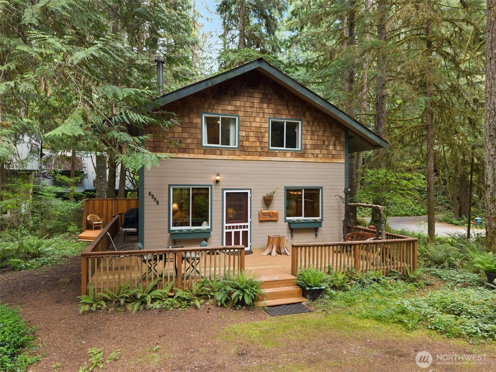 6989 Snoqualmie Pl Glacier WA 98244