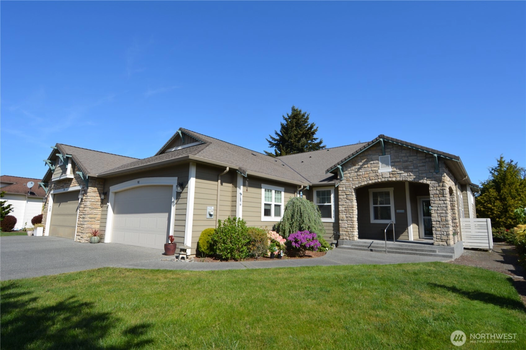 91 Mount Baker Dr Unit  Sequim WA 98382