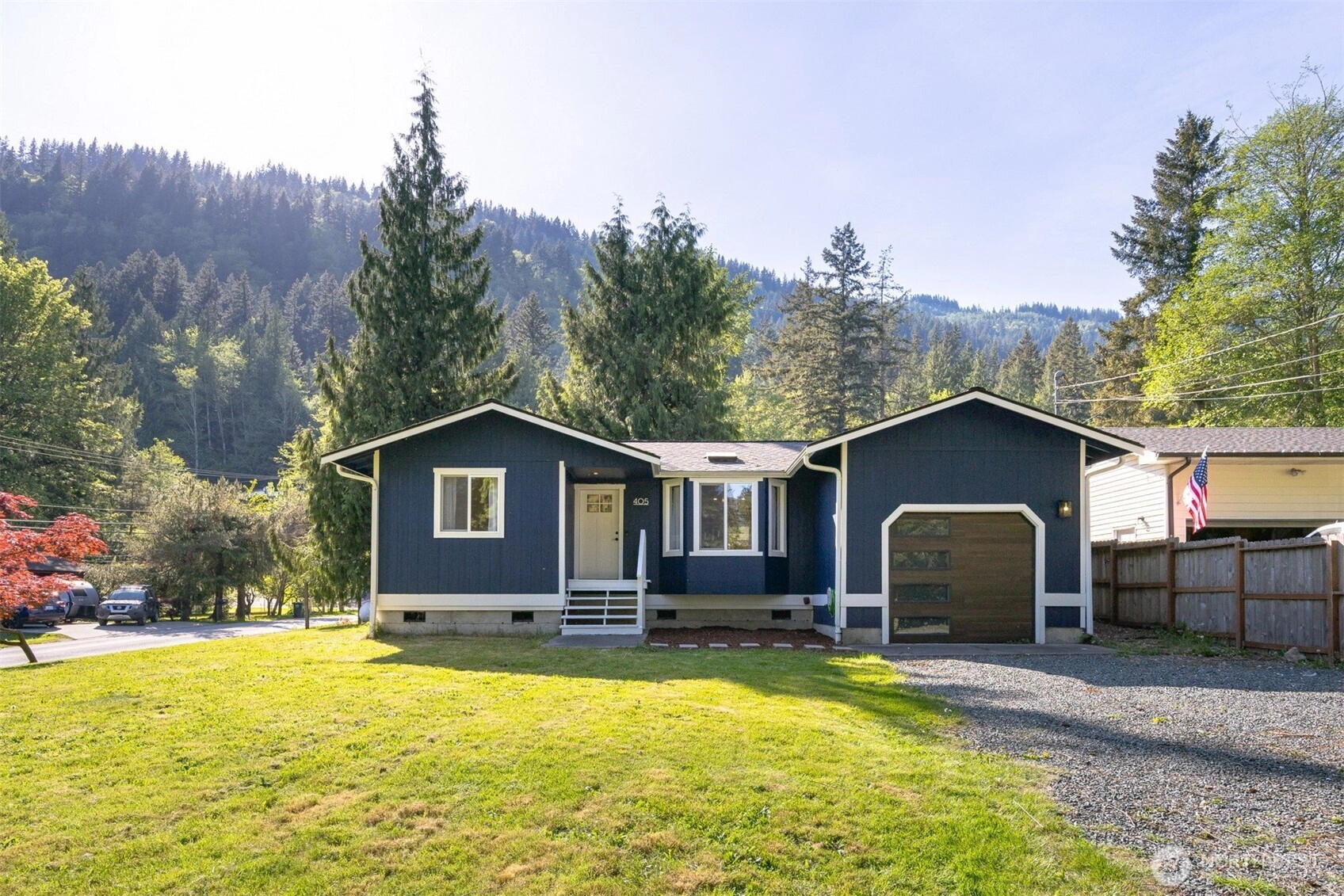 405 Rainbow Dr Sedro Woolley WA 98284