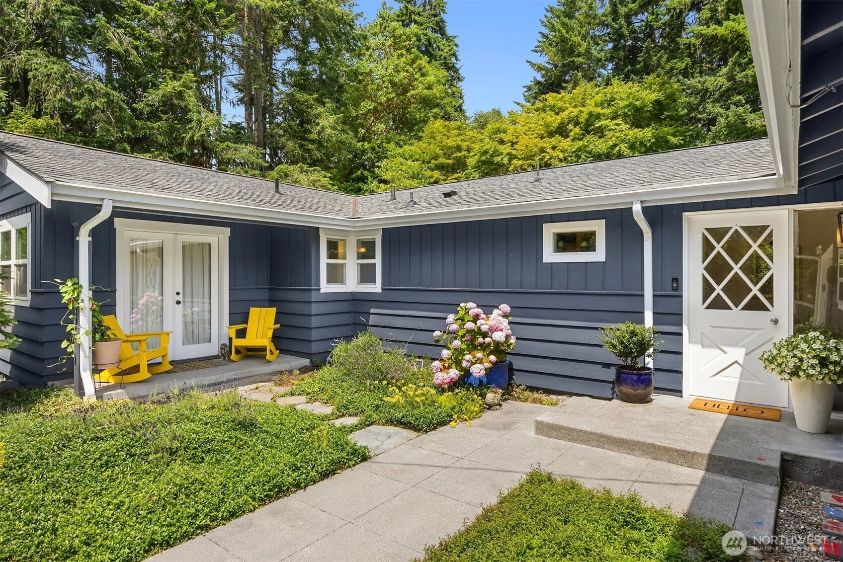 10430 NE Cascade Ave Bainbridge Island WA 98110