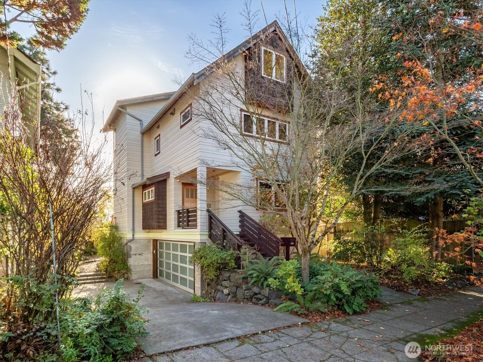 1209 N 44th St Seattle WA 98103