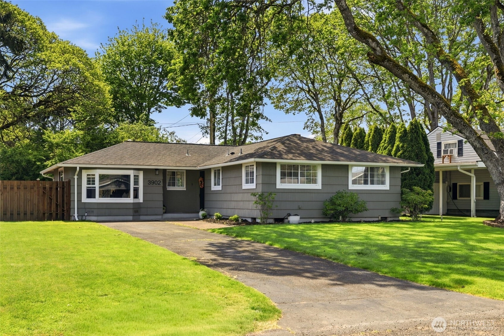 3902 101st St SW Lakewood WA 98499
