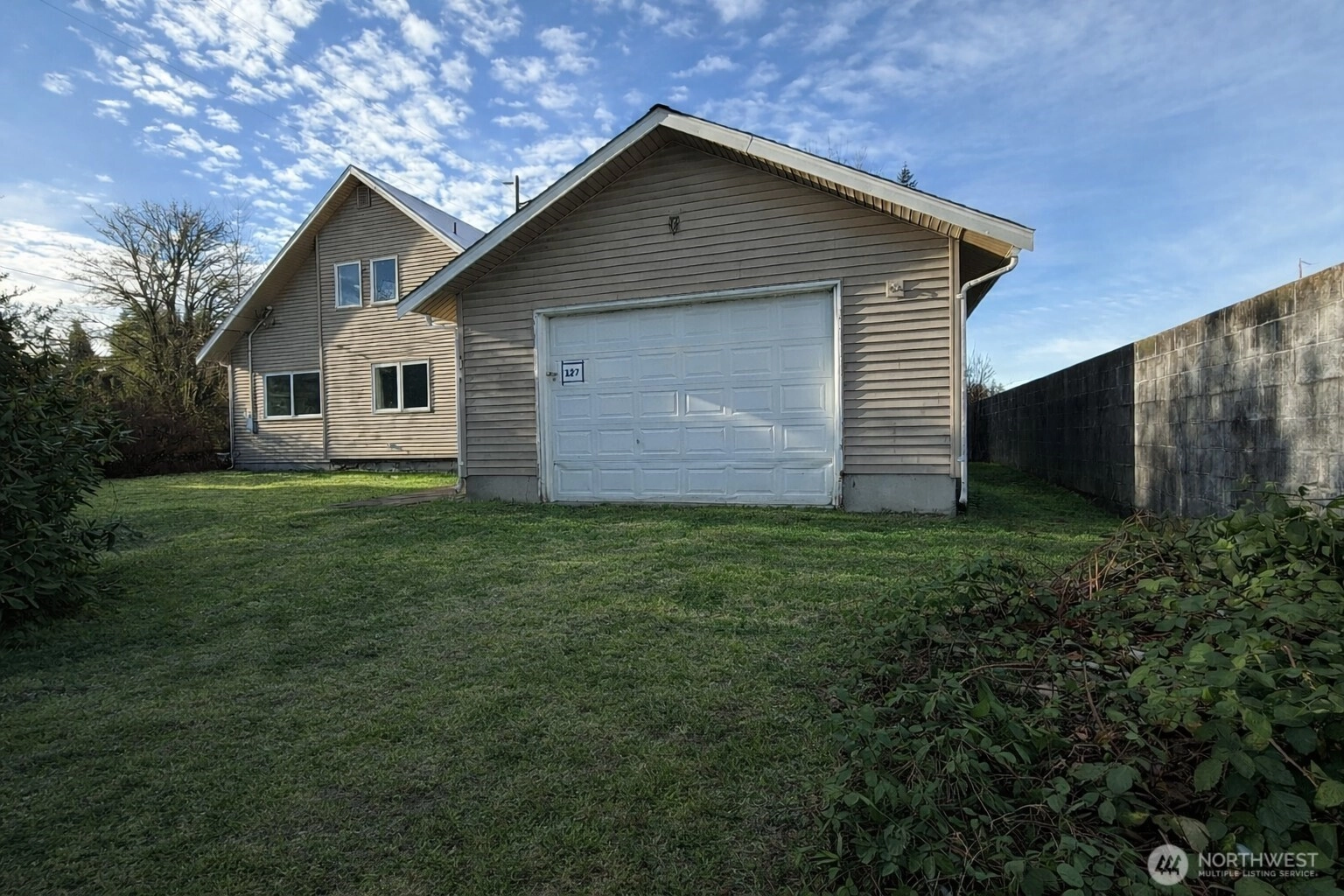127 10th St Sultan WA 98294