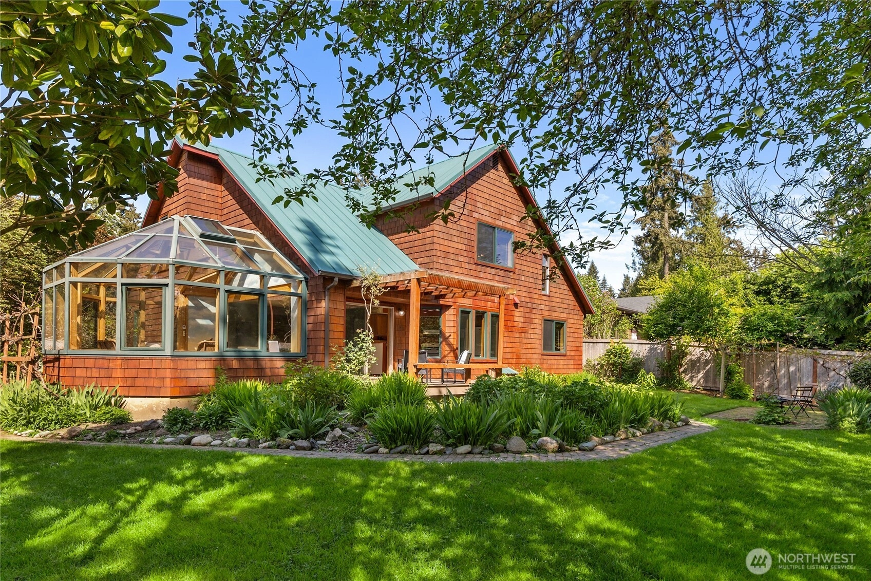932 NW Nakata Ave Bainbridge Island WA 98110