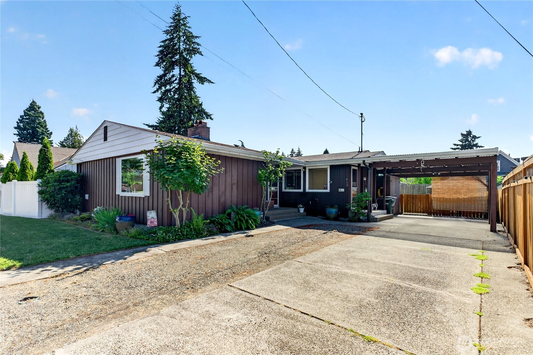 610 4th St NE Puyallup WA 98372
