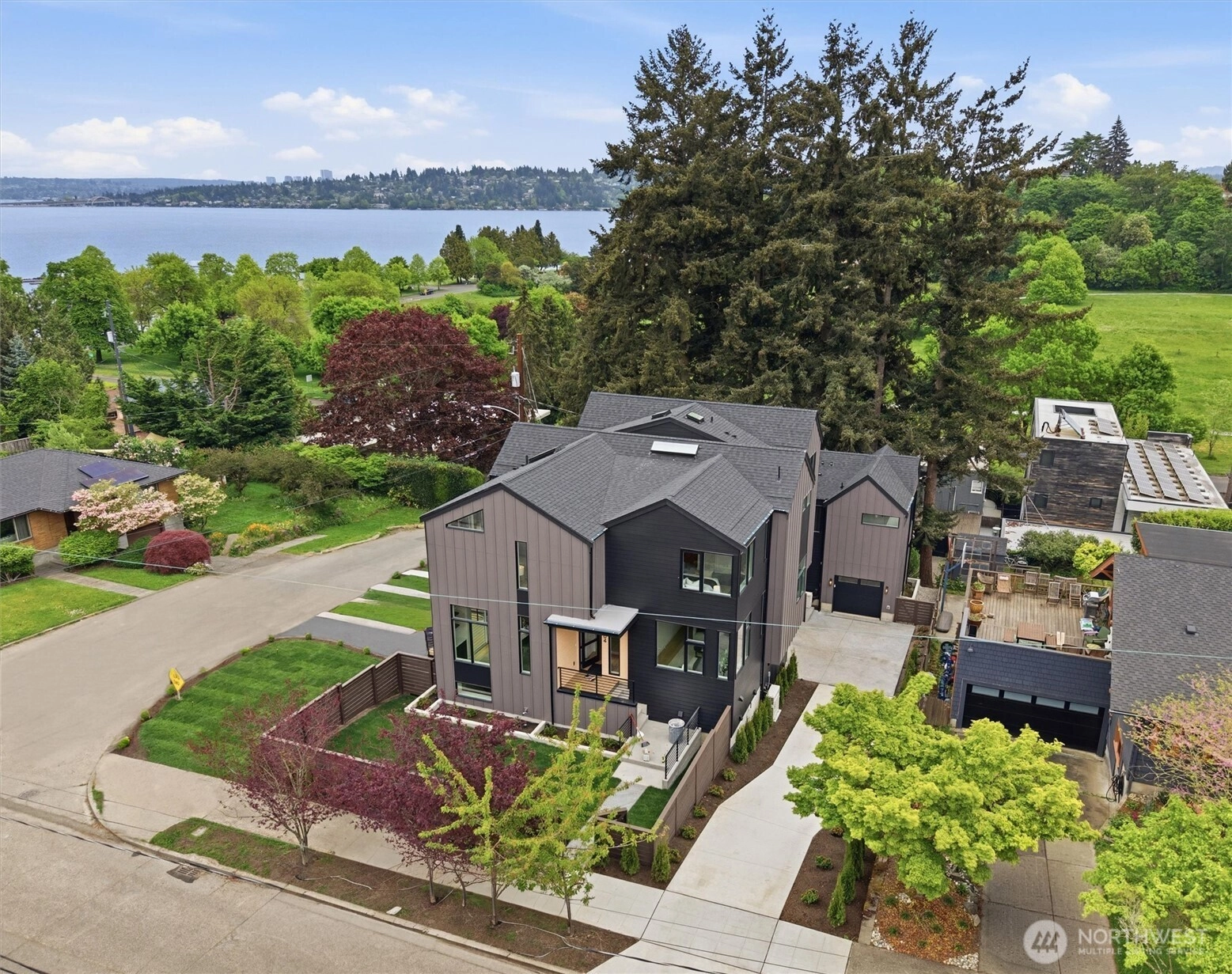 3904 42nd Ave S Seattle WA 98118