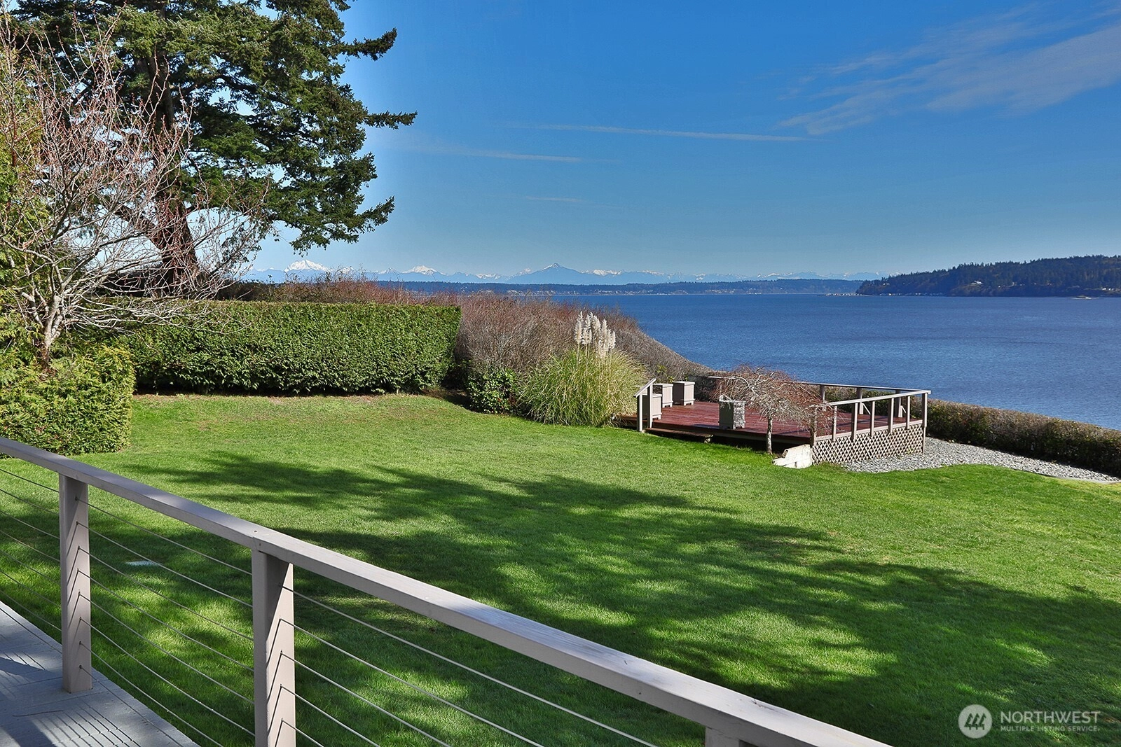 2693 North Bluff Rd Greenbank WA 98253