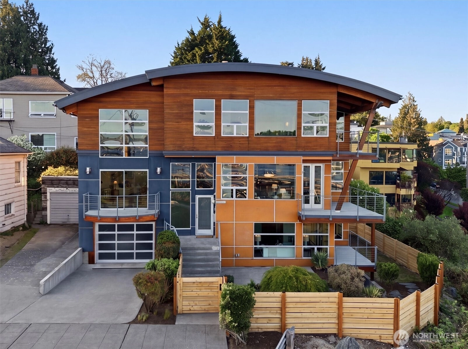 2506 N 38th St Seattle WA 98103