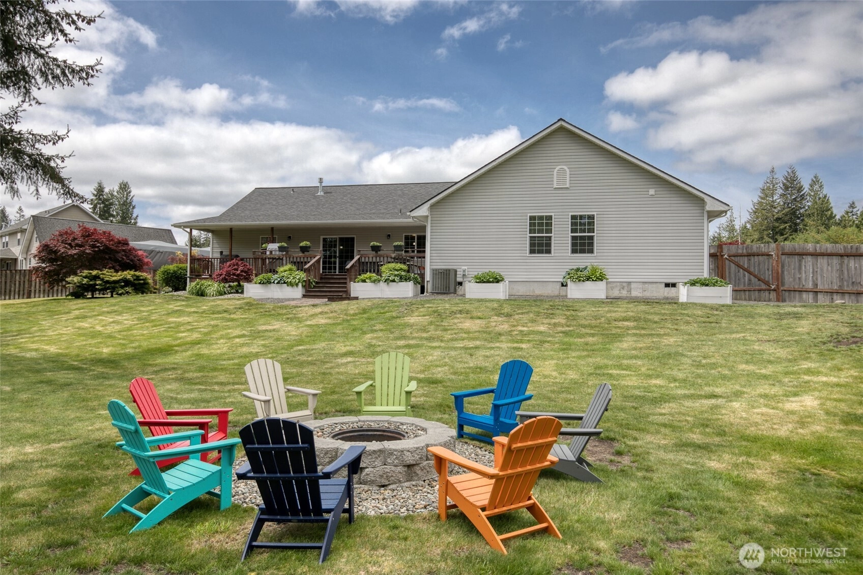 108 Garden Pl Elma WA 98541