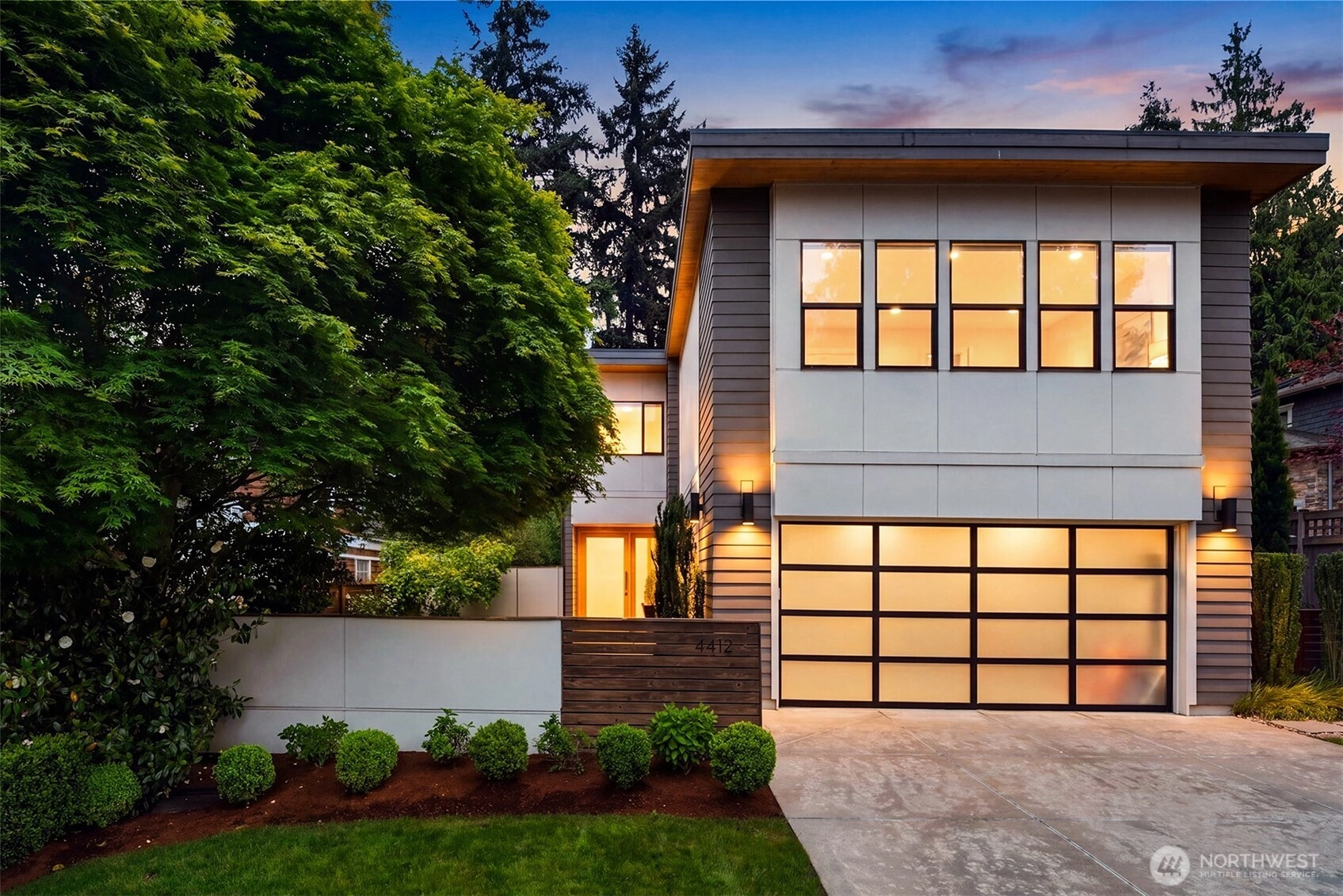 4412 94th Ave NE Yarrow Point WA 98004