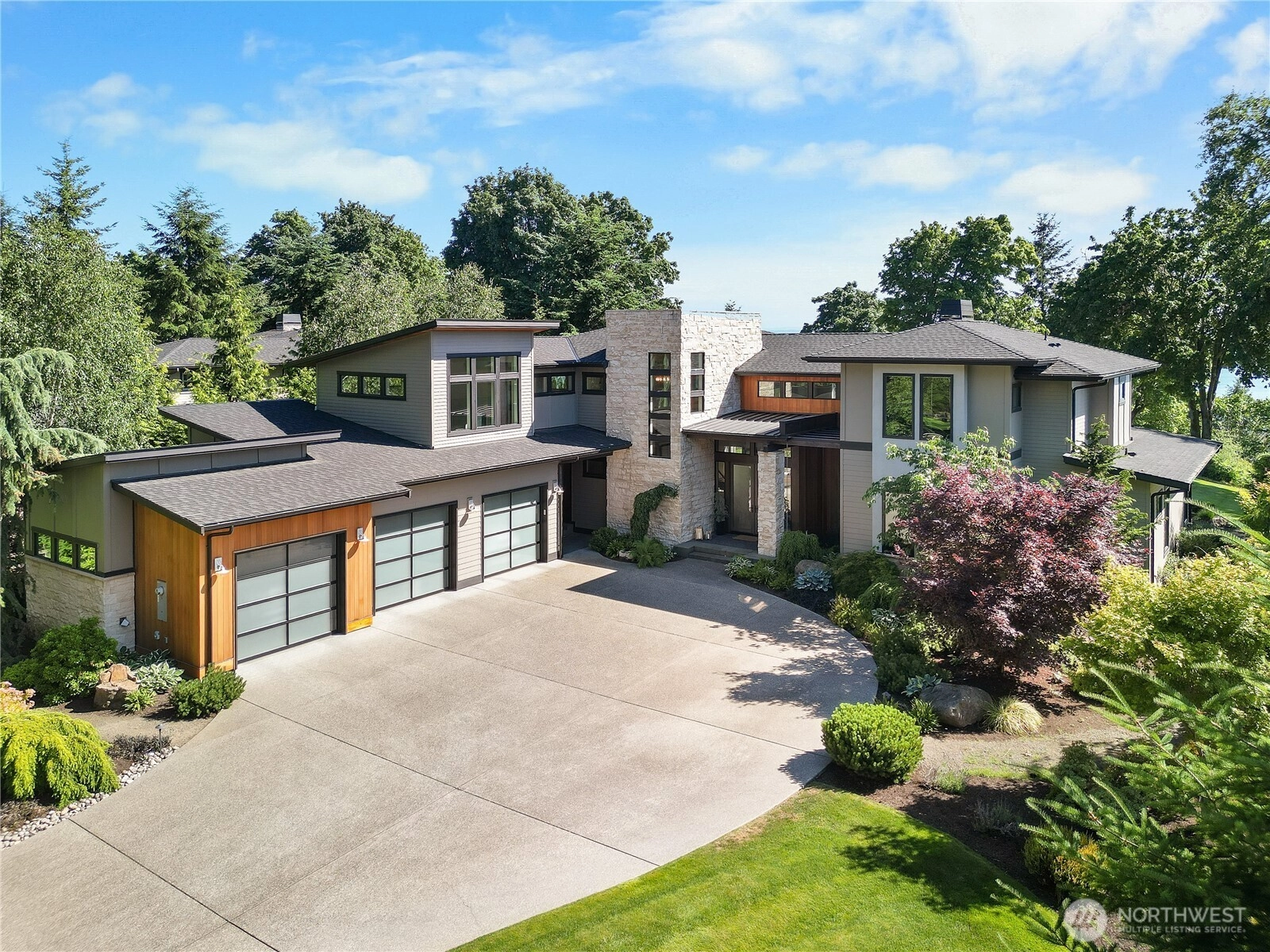 946 7th Ct Fox Island WA 98333