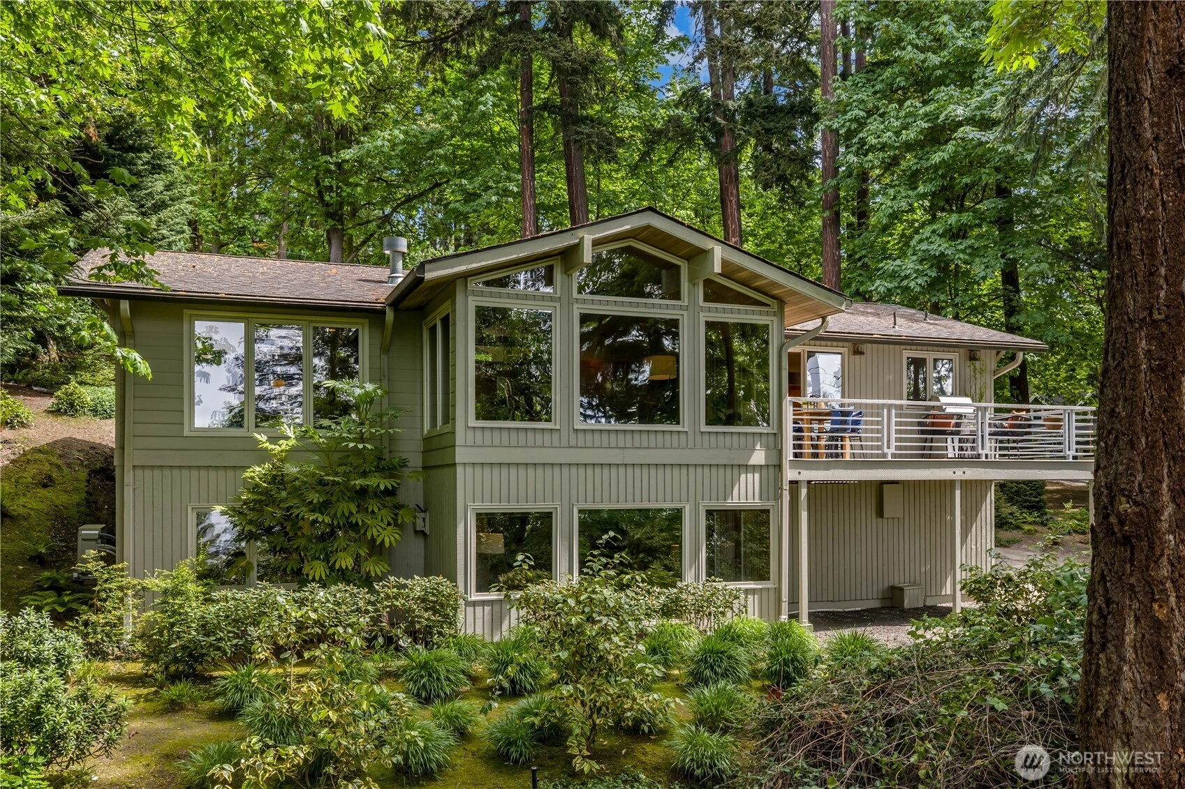 3813 W Mercer Way Mercer Island WA 98040