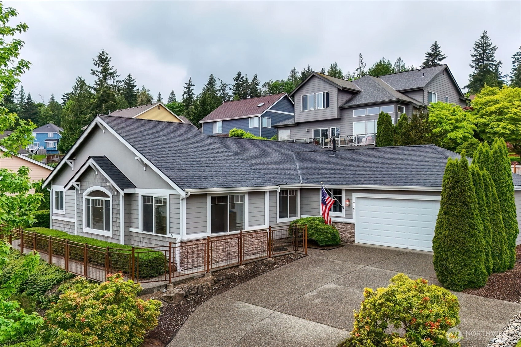 6127 Regatta Pl NE Unit  Bremerton WA 98311