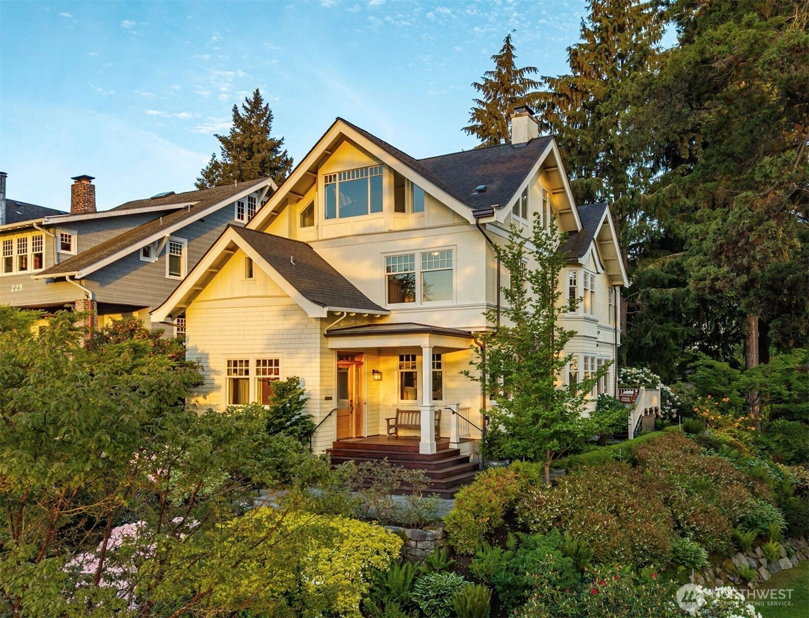 233 36th Ave E Seattle WA 98112