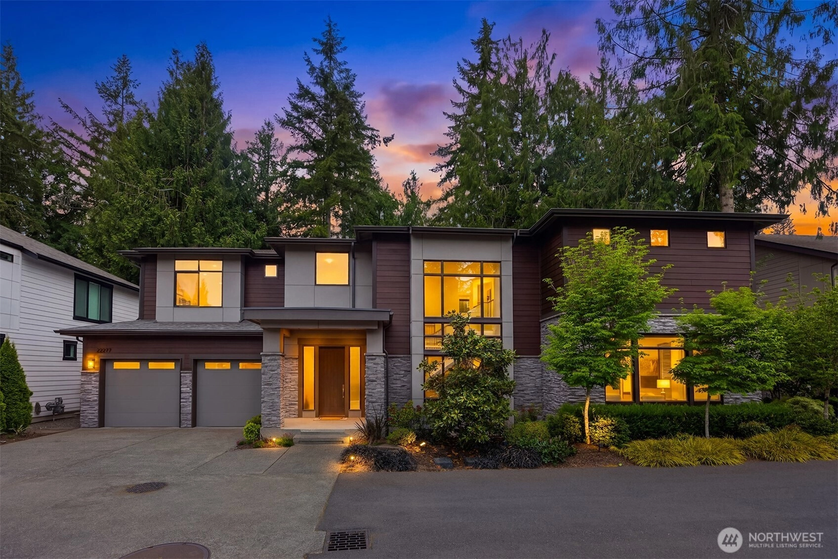 22277 NE 3rd Ct Unit  Sammamish WA 98074