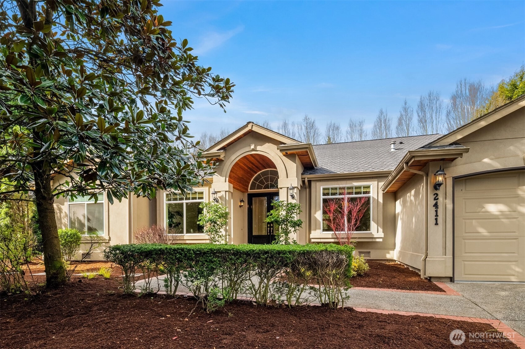 2411 98th Ave NE Clyde Hill WA 98004
