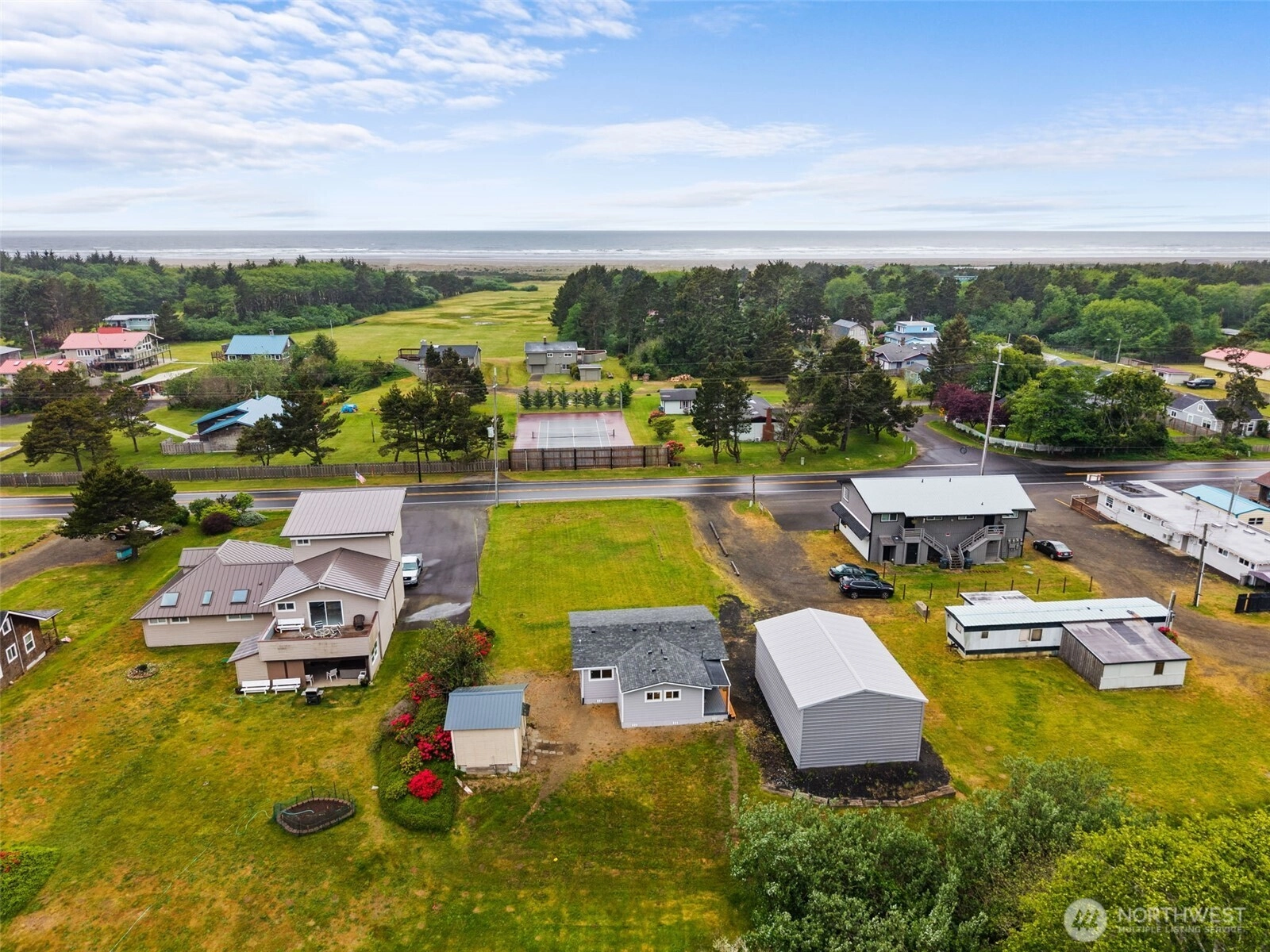 1642 State Route 105 Unit  Grayland WA 98547