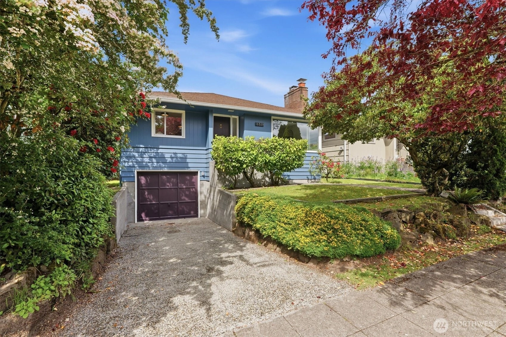 6321 18th Ave NE Seattle WA 98115