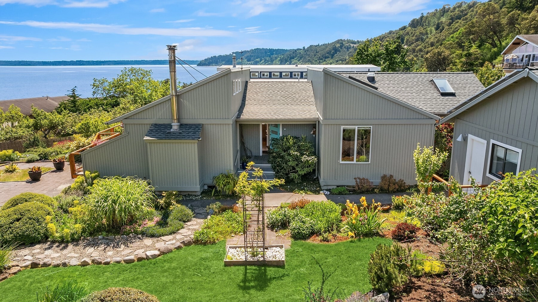 25918 75th Ave SW Vashon WA 98070