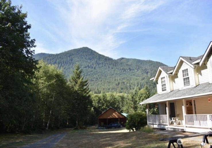 4244 Duckabush Rd Brinnon WA 98320