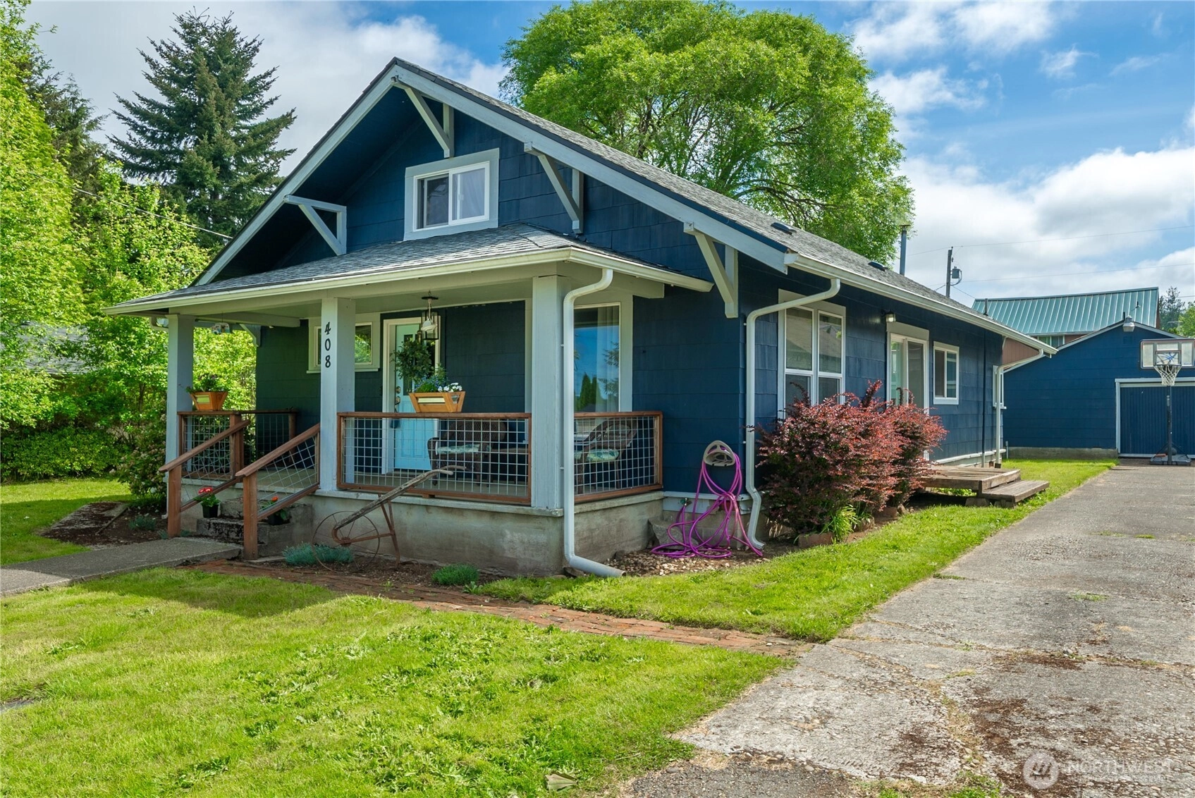 408 S 4th St McCleary WA 98557