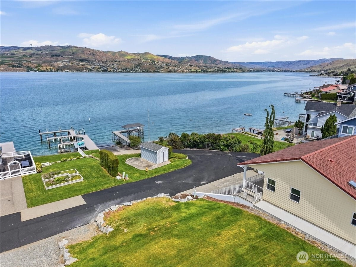 1496 S Lakeshore Rd Chelan WA 98816