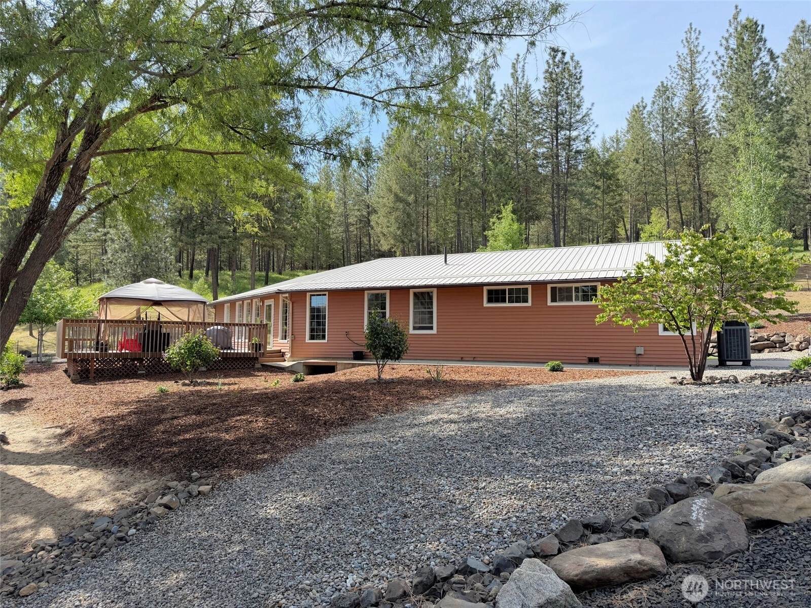 32765 Rays Place N Davenport WA 99122