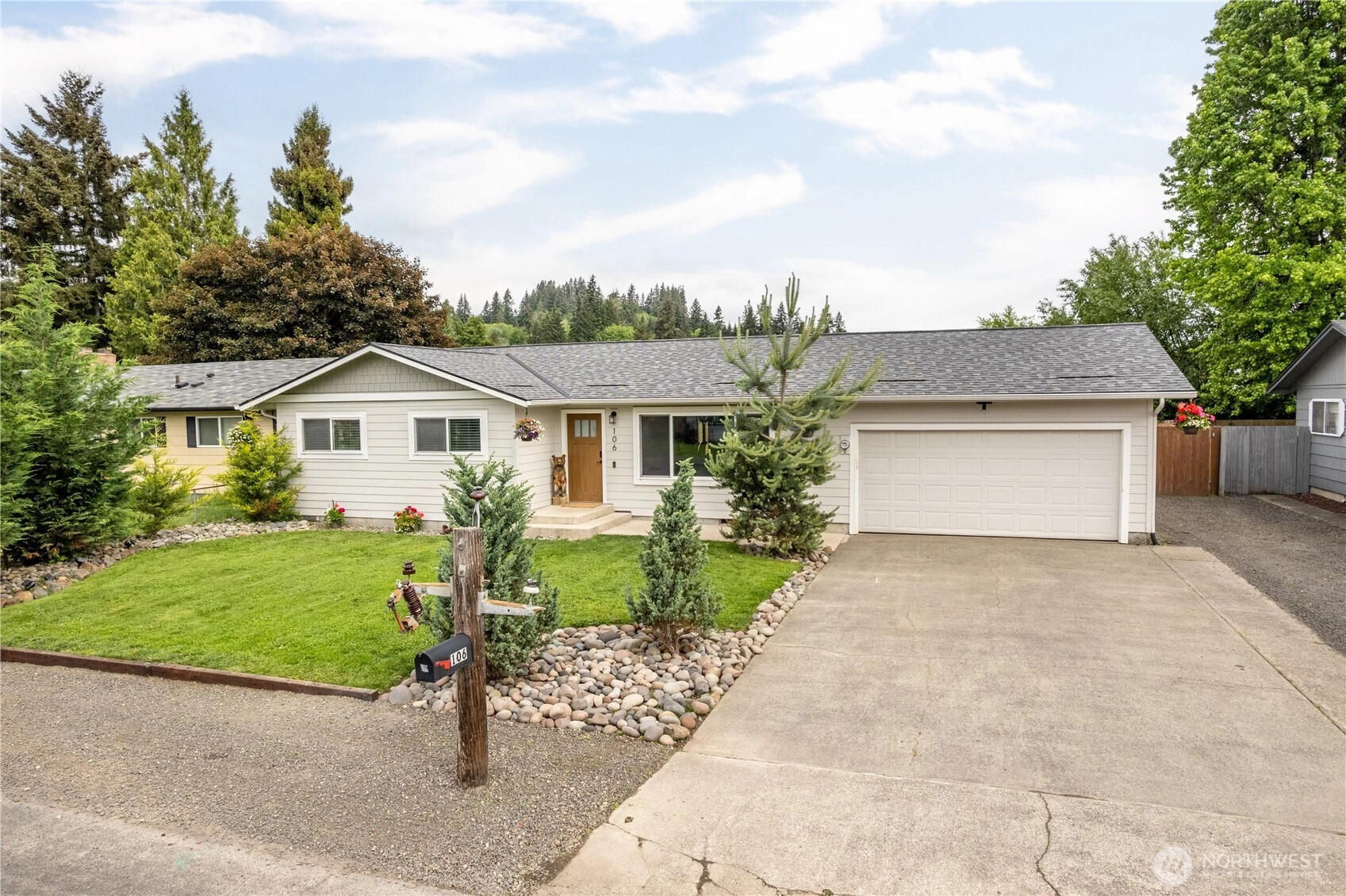 106 Monterey Dr Kelso WA 98626