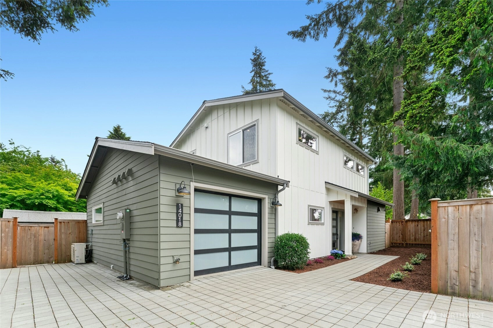 14018 2nd Ave NW Seattle WA 98177