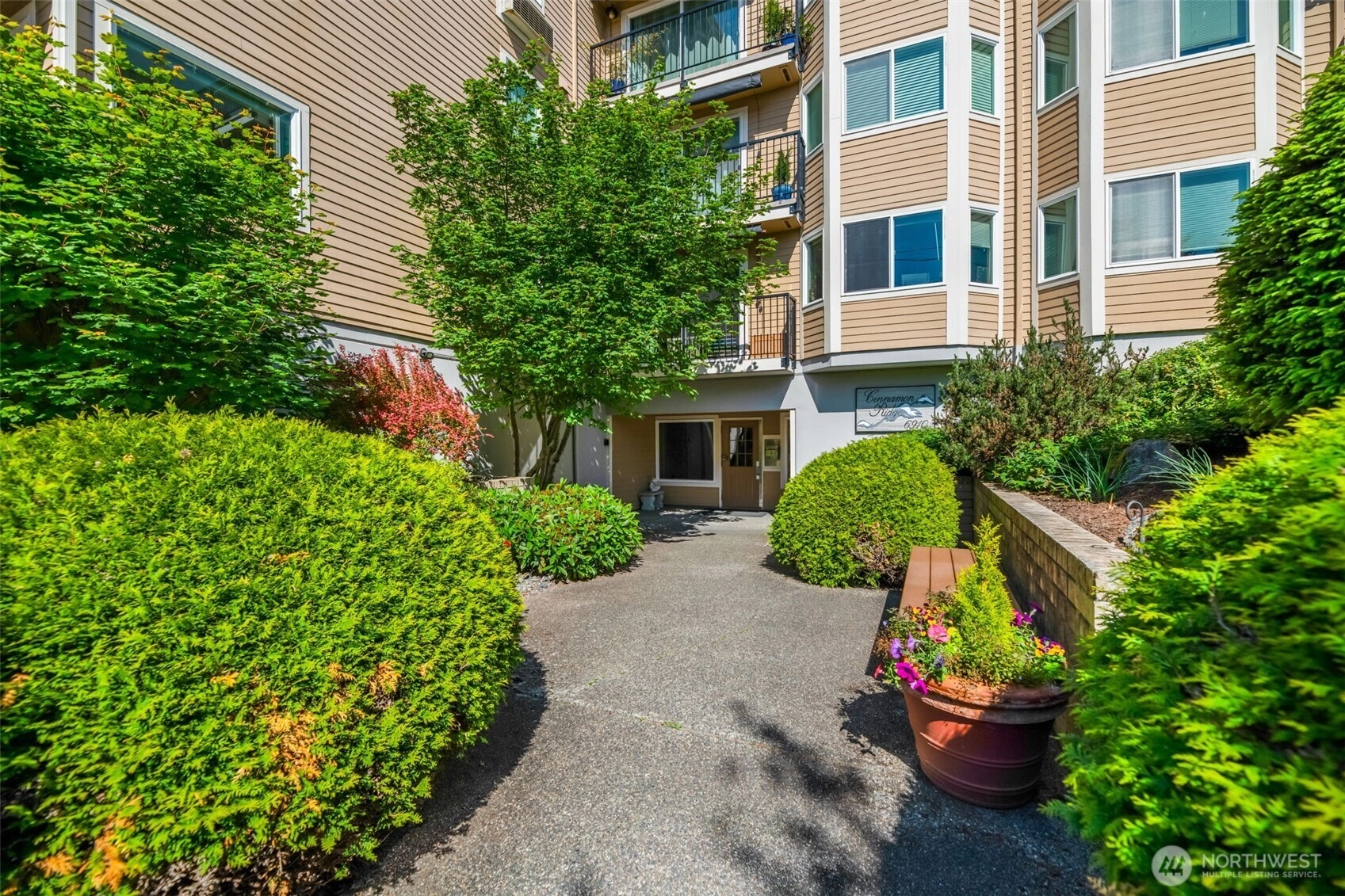 6910 California Ave SW Unit 14 Unit 14 Seattle WA 98136
