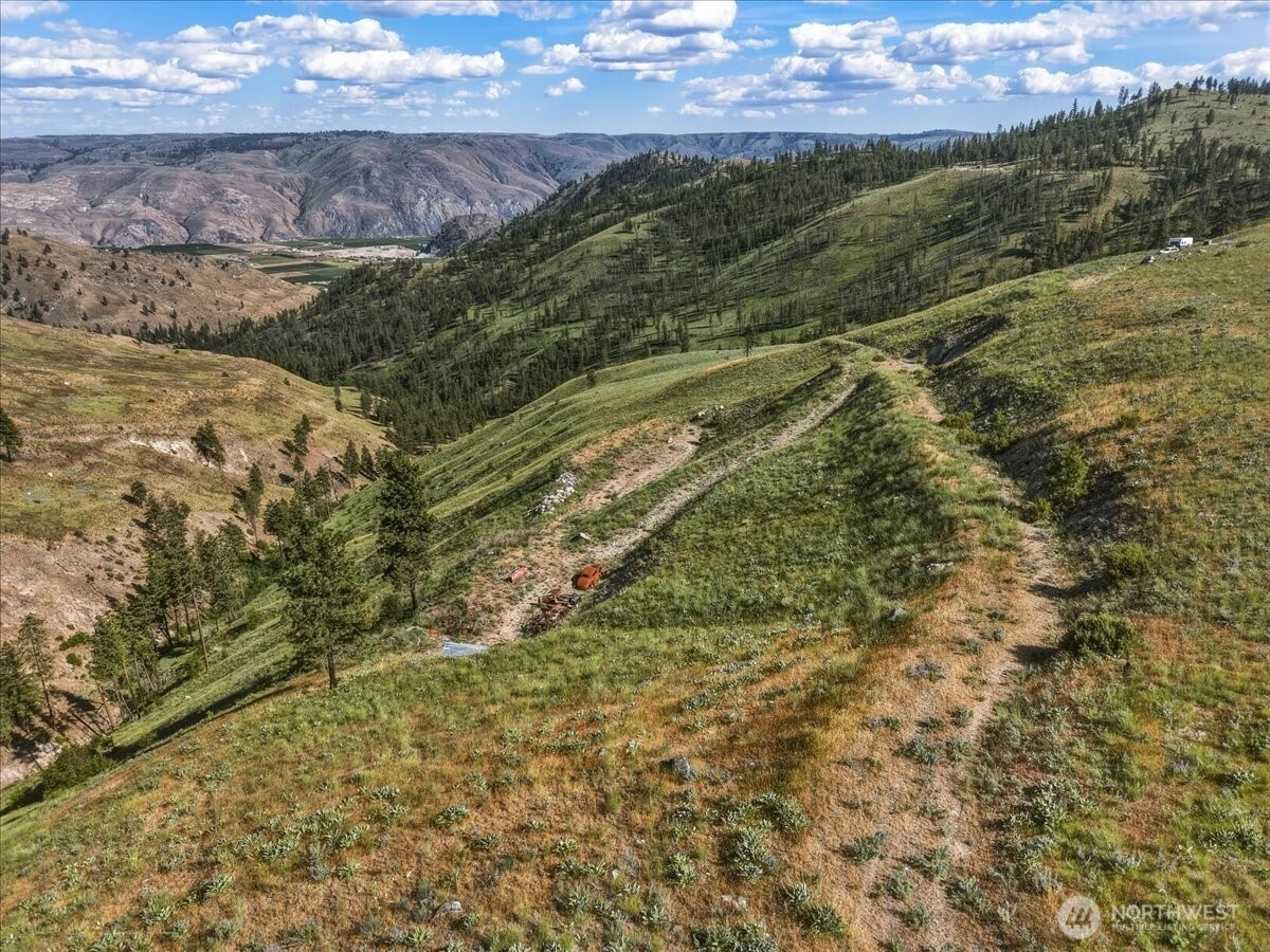 6575 Union Valley Rd Chelan WA 98816