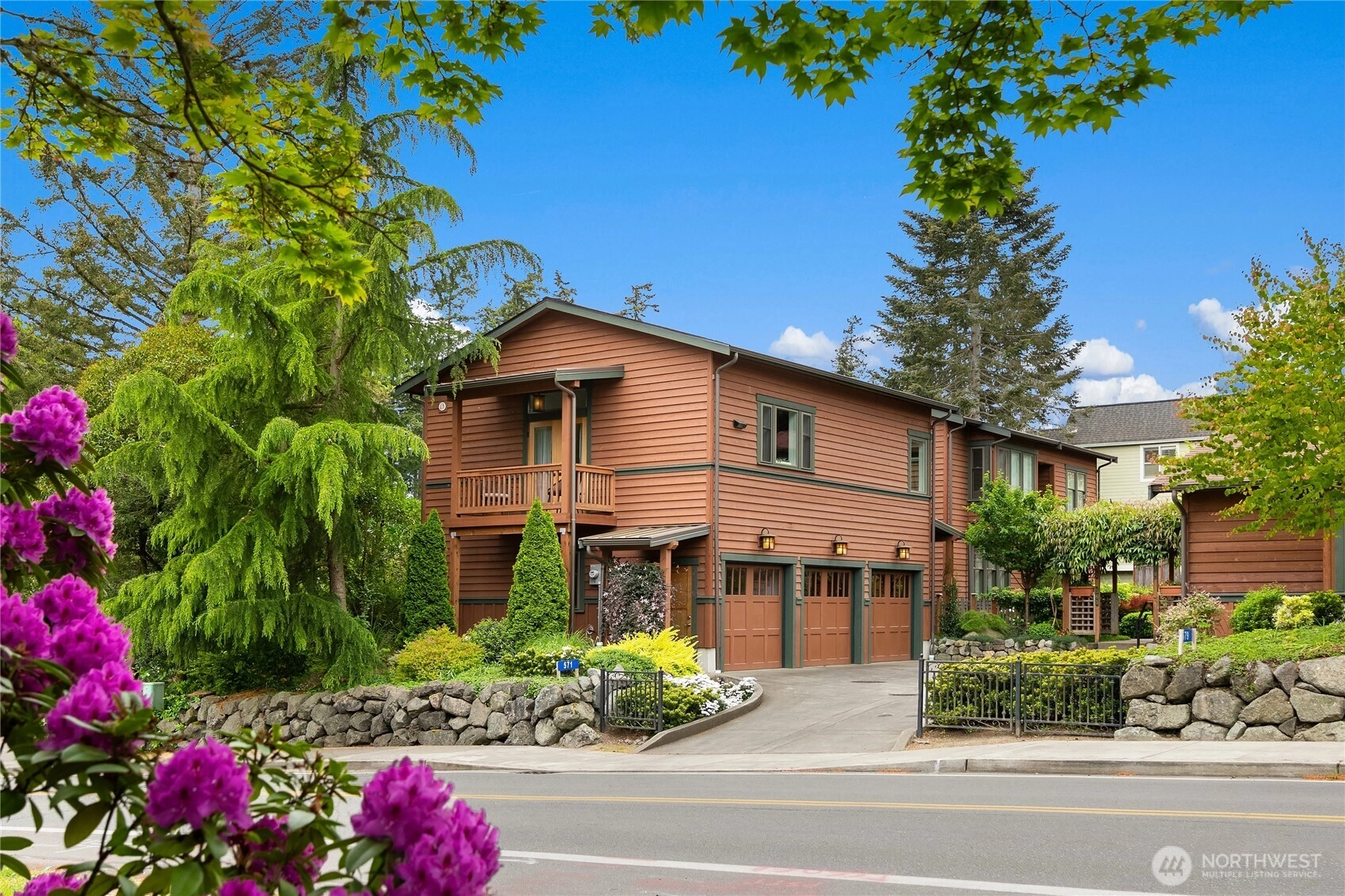 565 Ericksen Ave NE Unit  Bainbridge Island WA 98110