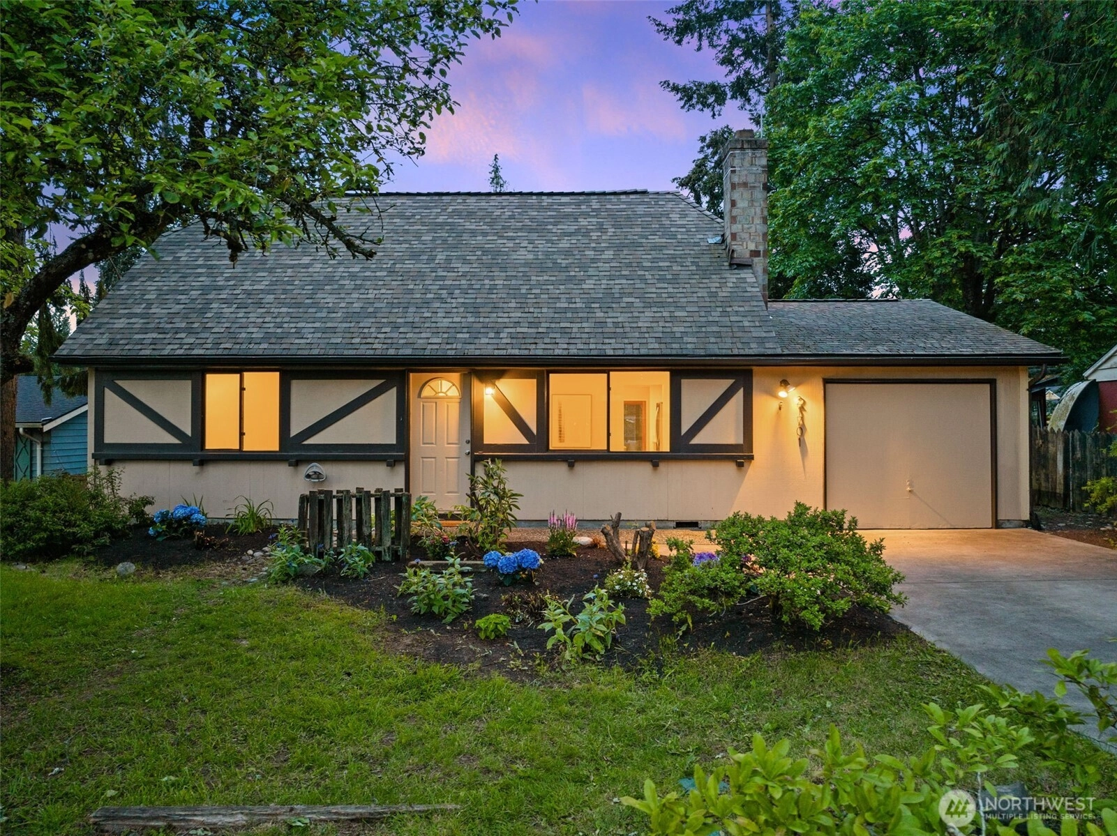 21701 53rd Ave W Mountlake Terrace WA 98043
