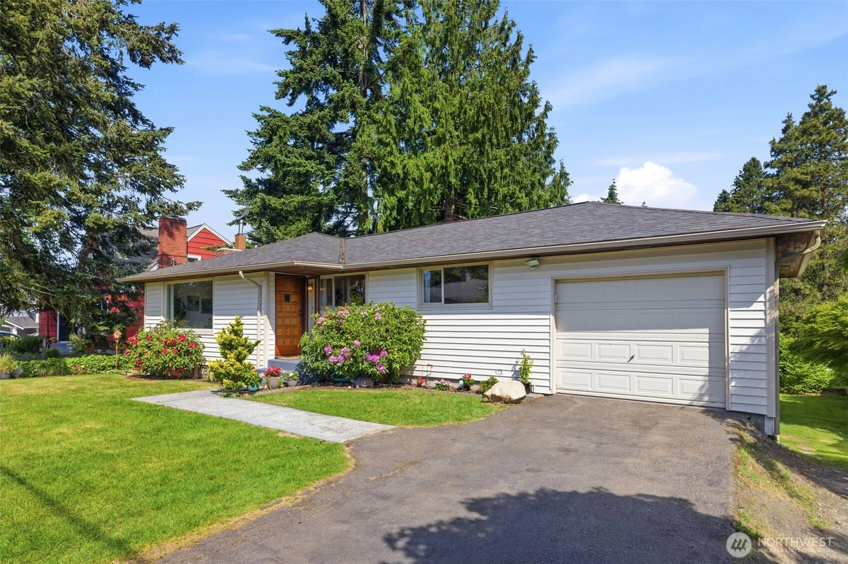 1118 SW 142nd St Burien WA 98166