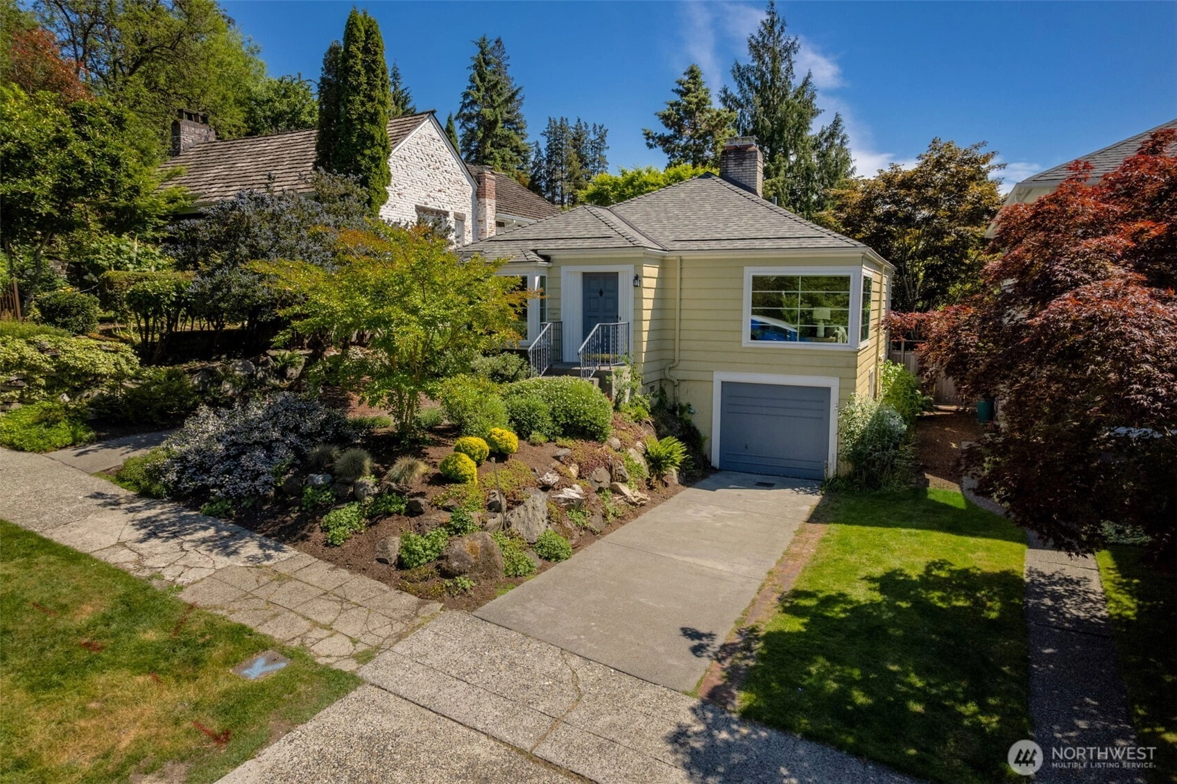 4335 NE 42nd St Seattle WA 98105
