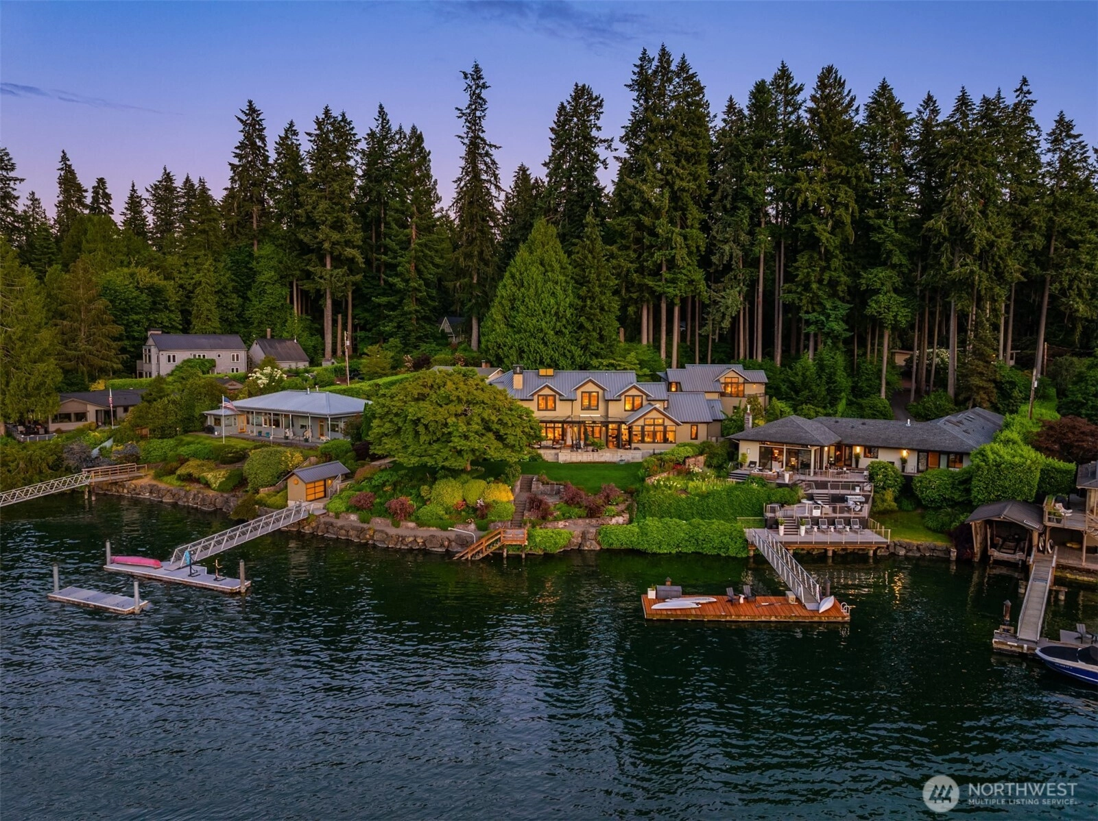 5522 NE Fletcher Landing Unit  Bainbridge Island WA 98110