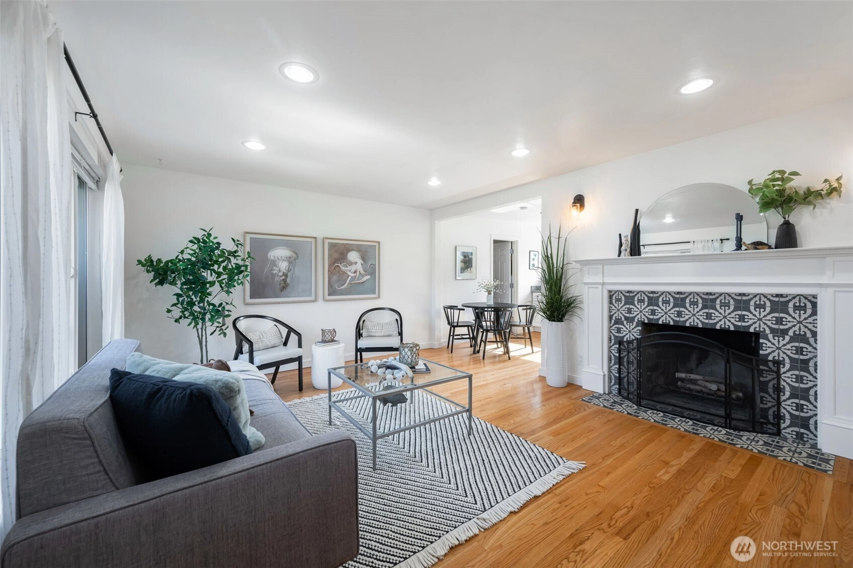10617 39th Ave SW Unit  Seattle WA 98146